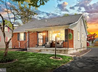 18 Scott St, Hanover, PA 17331