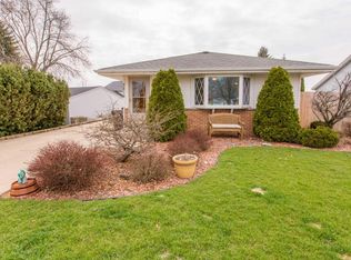 3814 Russett Ln, South Milwaukee, WI 53172