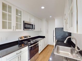 335 Enfrente Rd APT 30, Novato, CA 94949