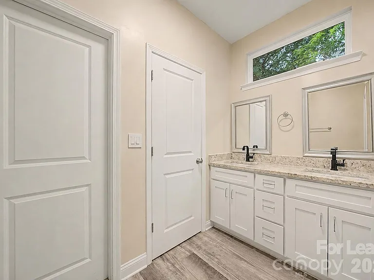 309 James St — Photo 13
