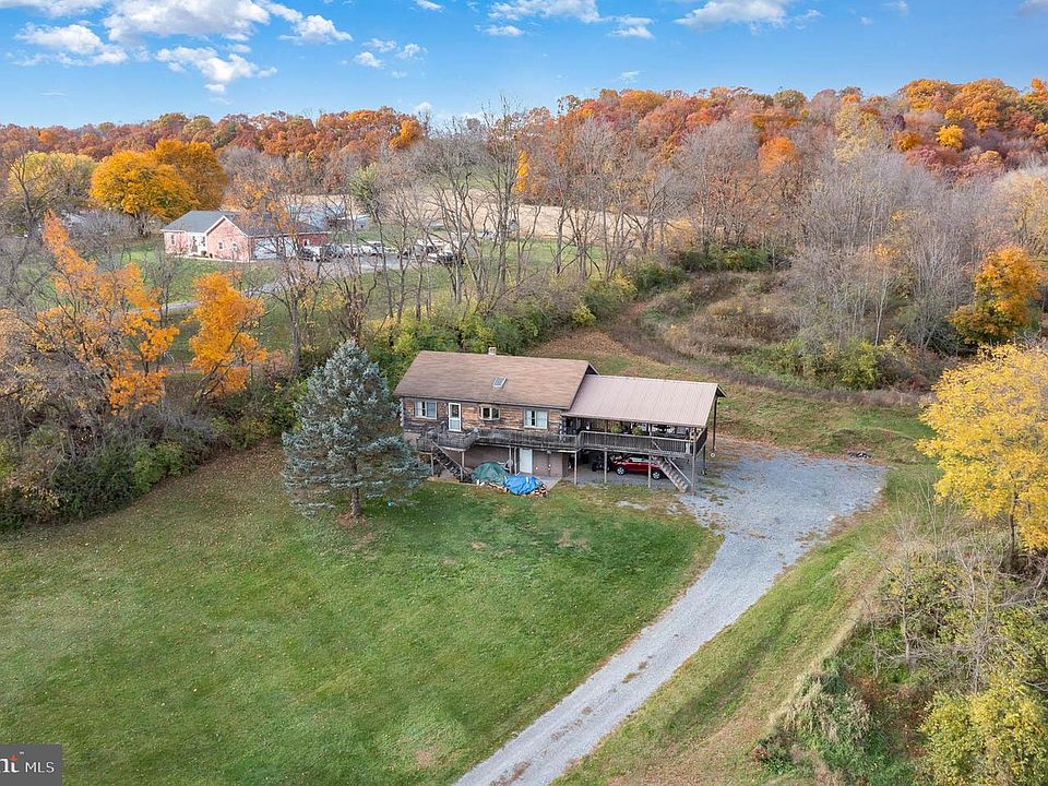 1st image of 100 Dogwood Dr