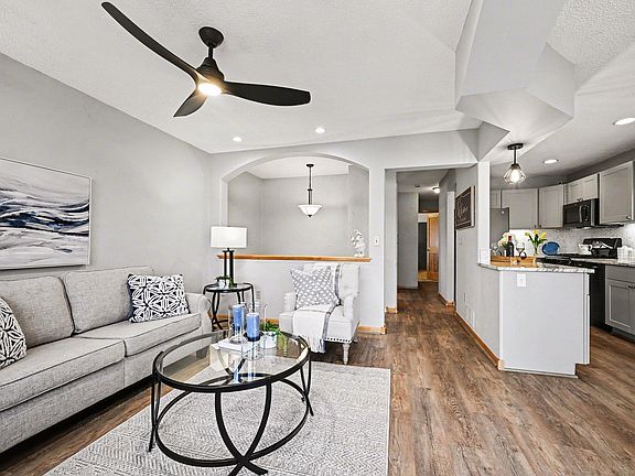 3rd image of 11115 Vessey Cir