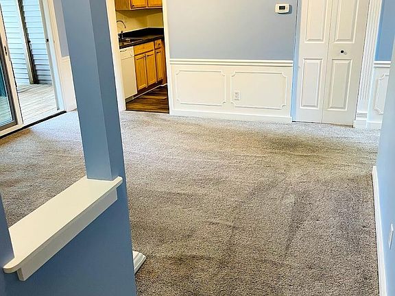 3rd image of 421 Redding Rd APT 44