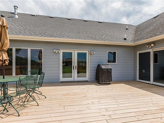 4th image of 8944 NW Beaver Dr