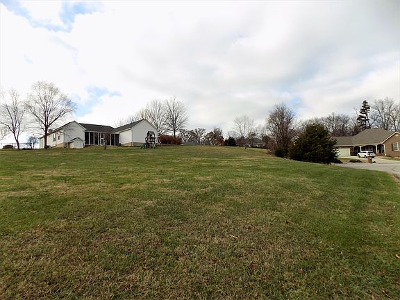 2nd image of 795 Constitution Dr