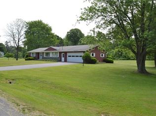 1638 Paddy Ln, Macedon, NY 14502