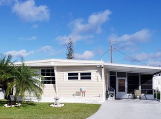 198 3rd St E, Nokomis, FL 34275