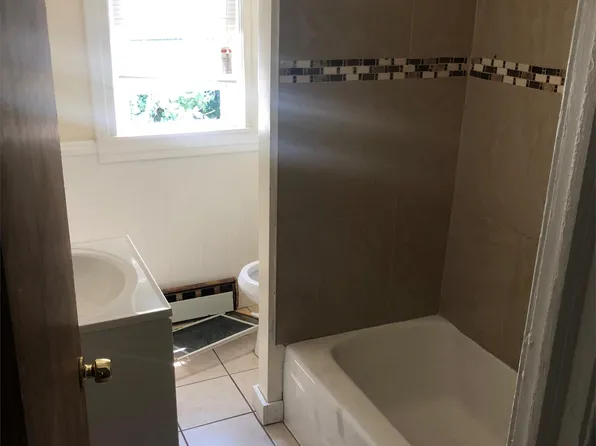 251 Euclid Ave, Trenton, NJ 08609