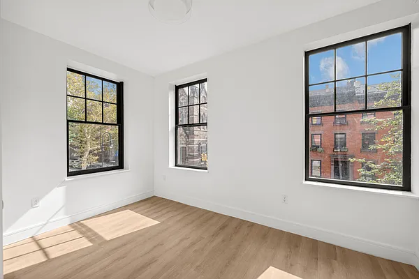 Rented by Nest Seekers International | media 14