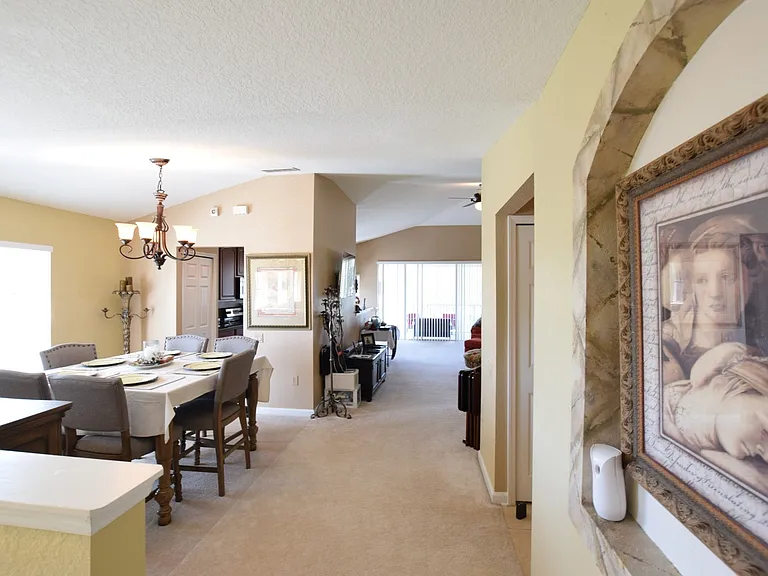 5297 Maxon Ter — Photo 3