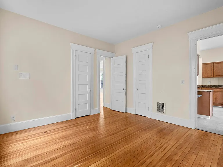 167 Norton St #1 — Photo 25