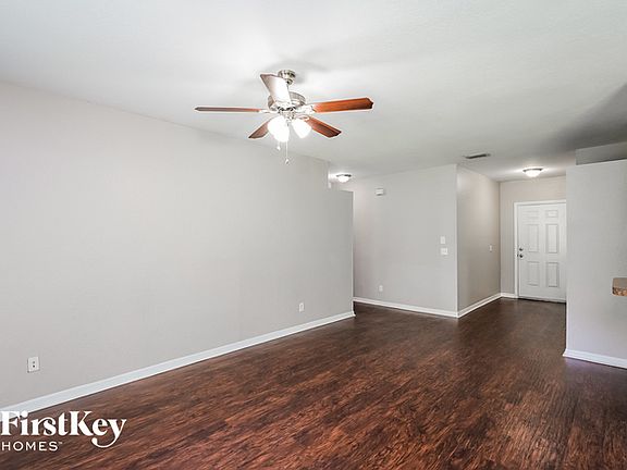 3rd image of 1538 Purdy St