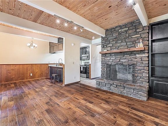 4th image of 13914 Turnberry Ln