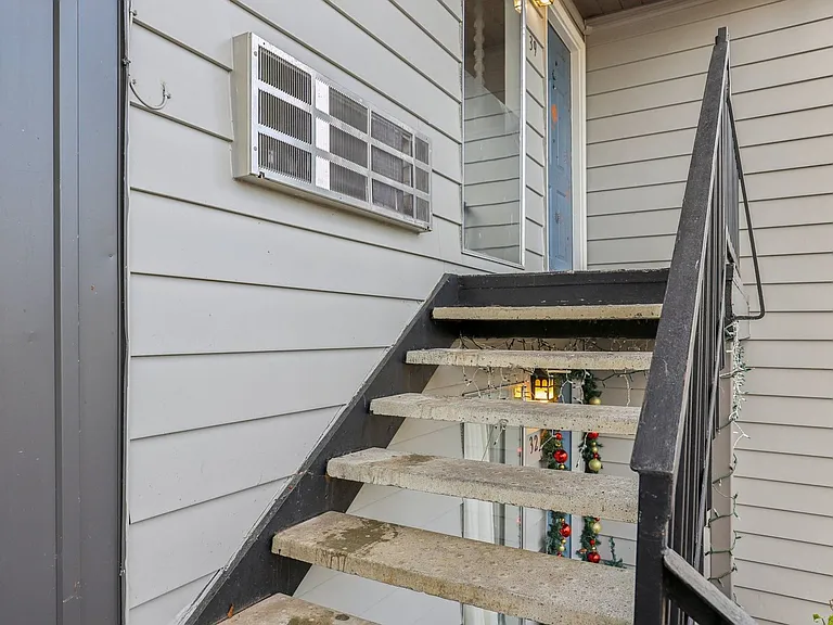 Cypress Crest Apartments — Photo 55