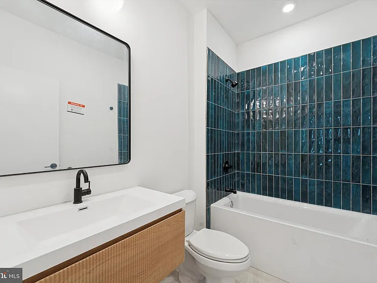 1500 Frankford Ave #302 — Photo 9
