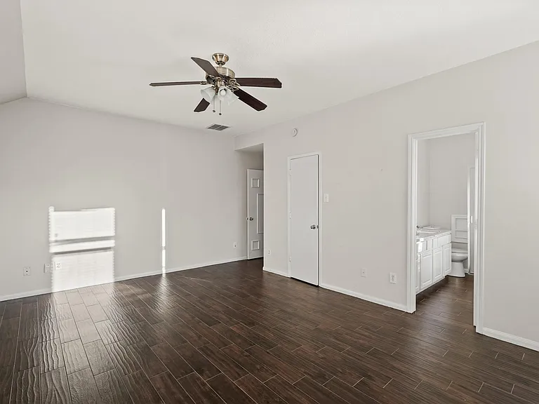 5823 Creektrace Ln — Photo 14