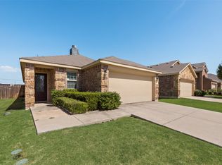 1317 Silver Ln, Aubrey, TX 76227