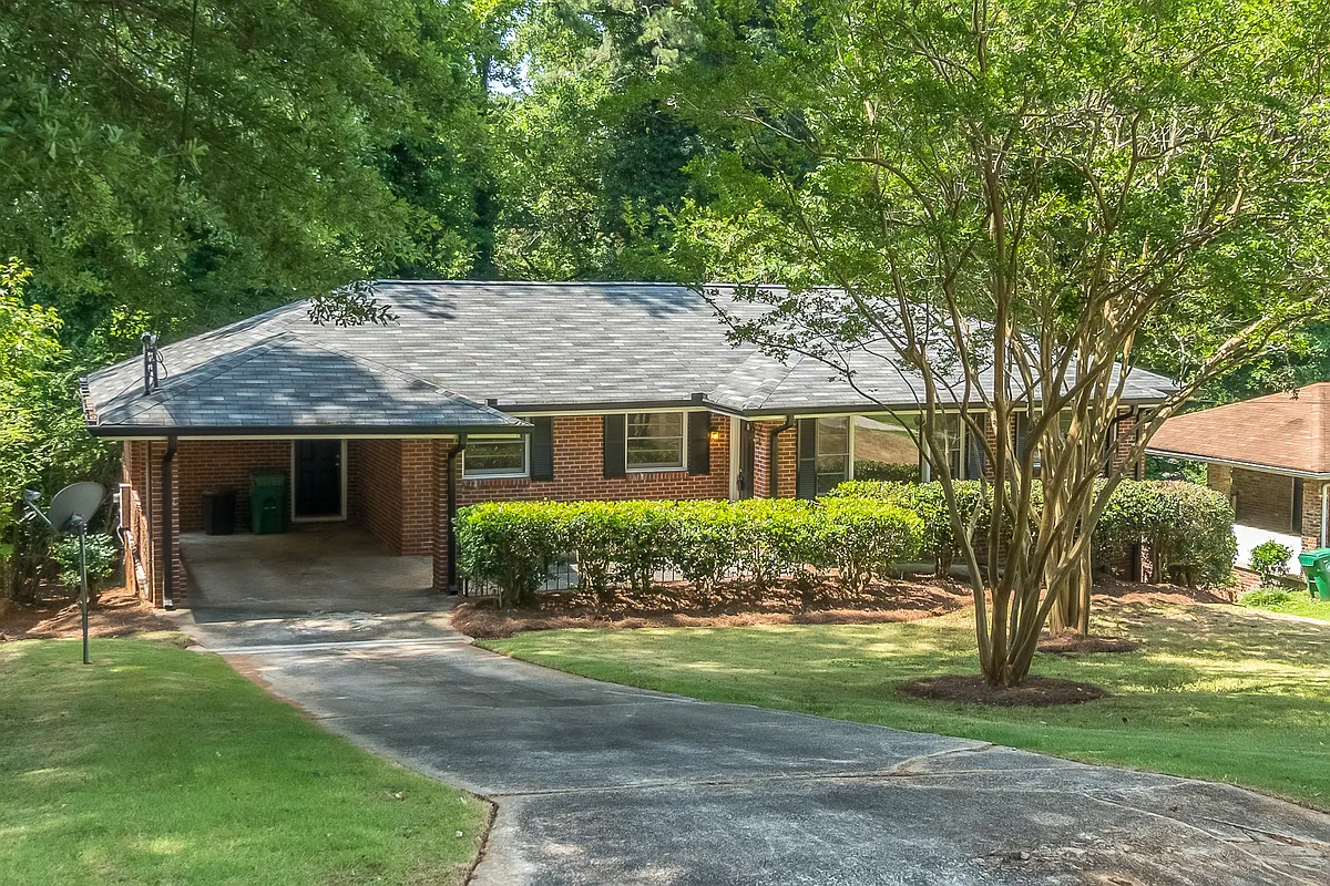 Building Photo - 3149 Gay Dr