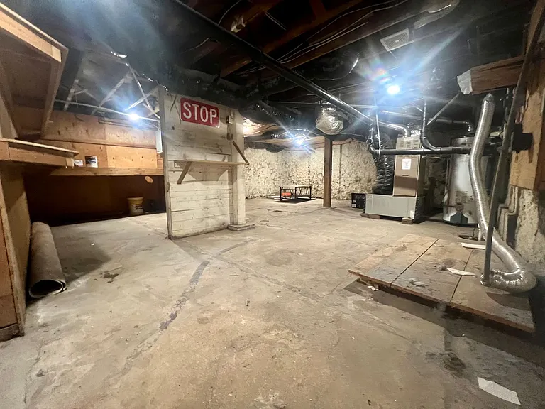 114 SE Roosevelt Ave #&-2 — Photo 13
