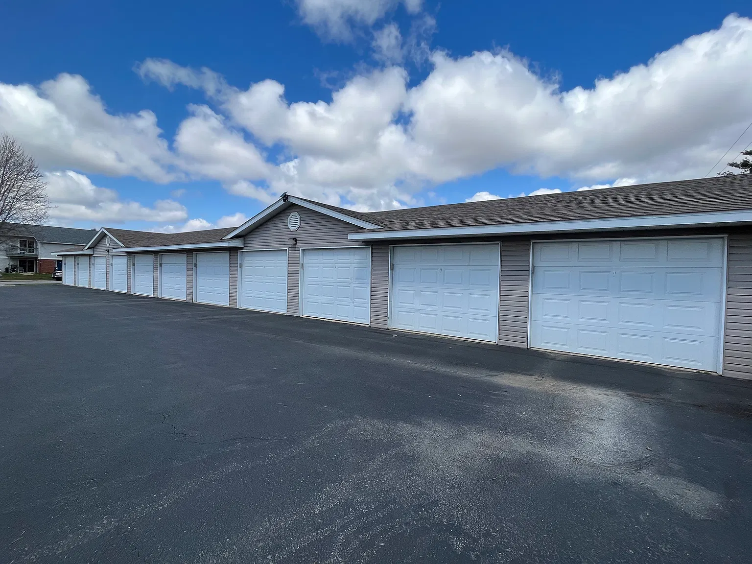 1001 Grandview Ave — Photo 3