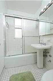 4th image of 60 9th Ave APT 212