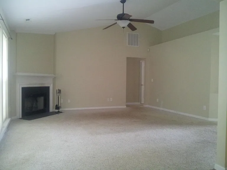 9509 Erinsbrook Dr — Photo 3