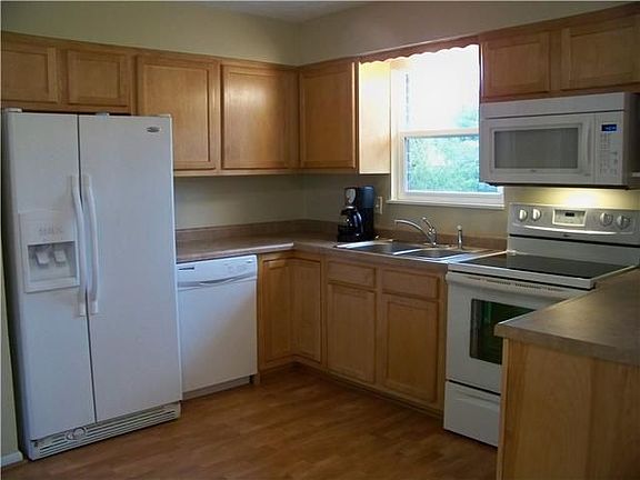 3rd image of 5329 Honey Comb Ln