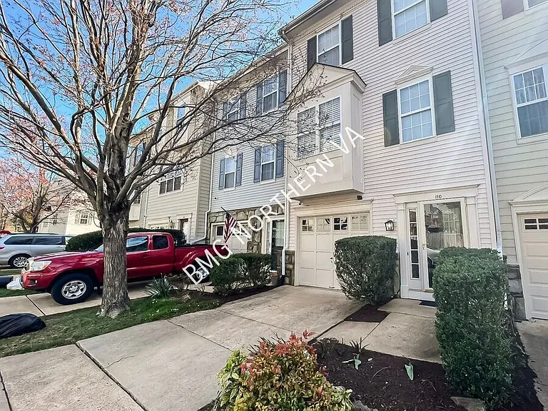 110 Cahill Dr — Photo 1