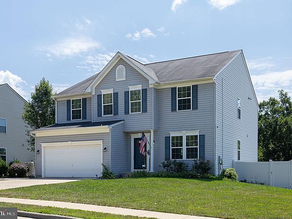 3rd image of 60 Bismark Dr