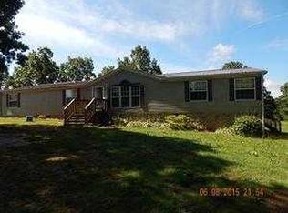 1076 T Nutt Rd, Waynesboro, TN 38485