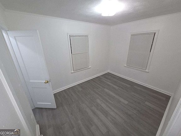 4th image of 3280 Napier Ave