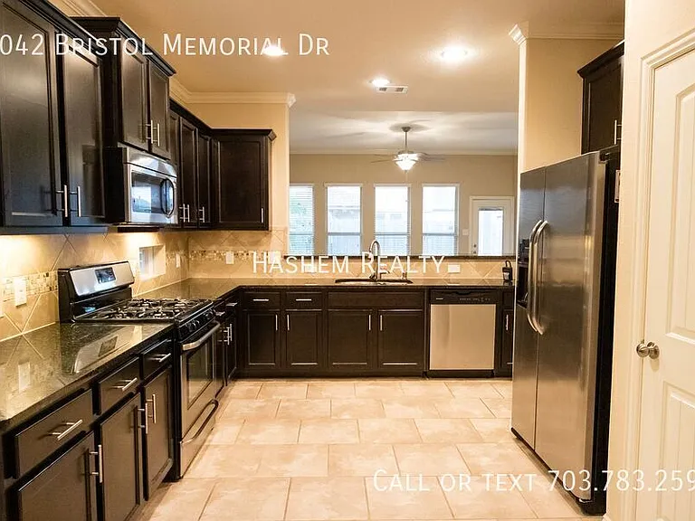 7042 Bristol Memorial Dr — Photo 3