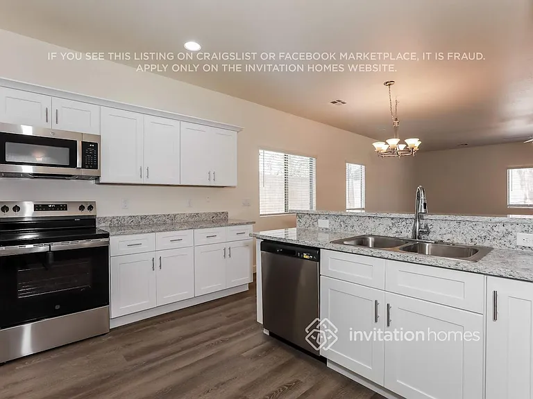 28808 N Maravilla Dr — Photo 9