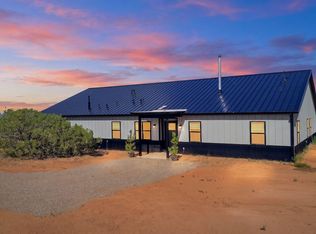 8 S Horton Rd, Edgewood, NM 87015