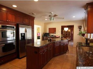 181 Glendale Dr, Freehold, NJ