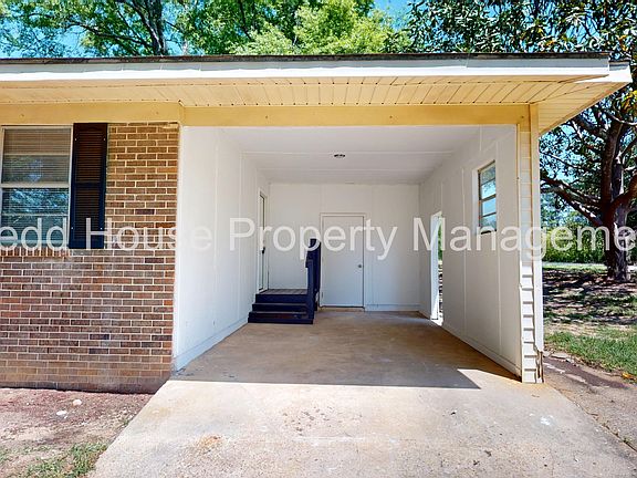 3rd image of 502 Fitzsimmons St