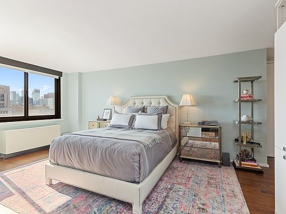 5th image of 515 E 72nd St APT 34C