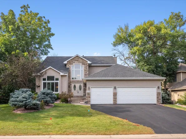 8825 Telford Xing N, Brooklyn Park, MN 55443