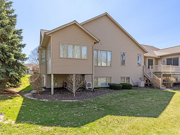 5th image of 4911 Faringdom Grove Dr