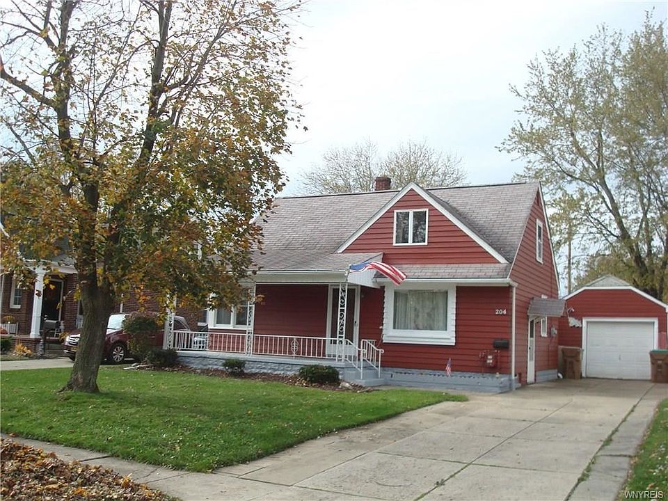 1st image of 204 S Huxley Dr