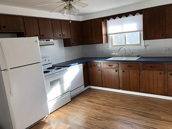4th image of 132 Ayrault Dr