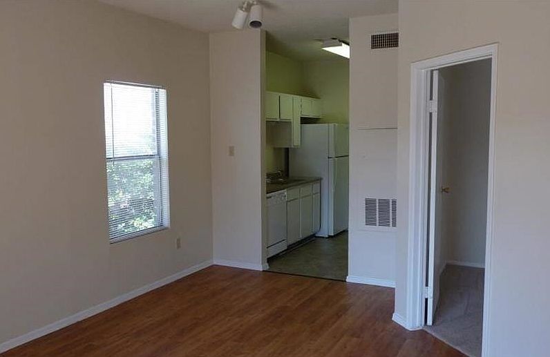 2nd image of 12166 Metric Blvd APT 210