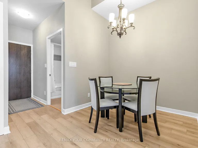 18 Harbour St #202 — Photo 12