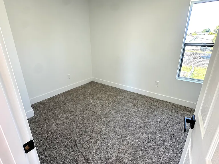 2519 N Vel R Phillips Ave #2519A — Photo 5