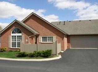 6831 Silver Rock Dr, New Albany, OH 43054
