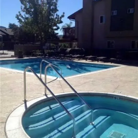 207 Westlake Dr #3 — Photo 13
