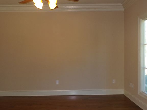 4th image of 108 Pine Alley Ln