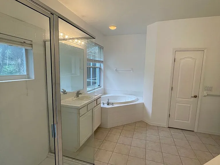 870 Greystone Ln — Photo 23