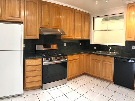 2nd image of 1862 34th Ave