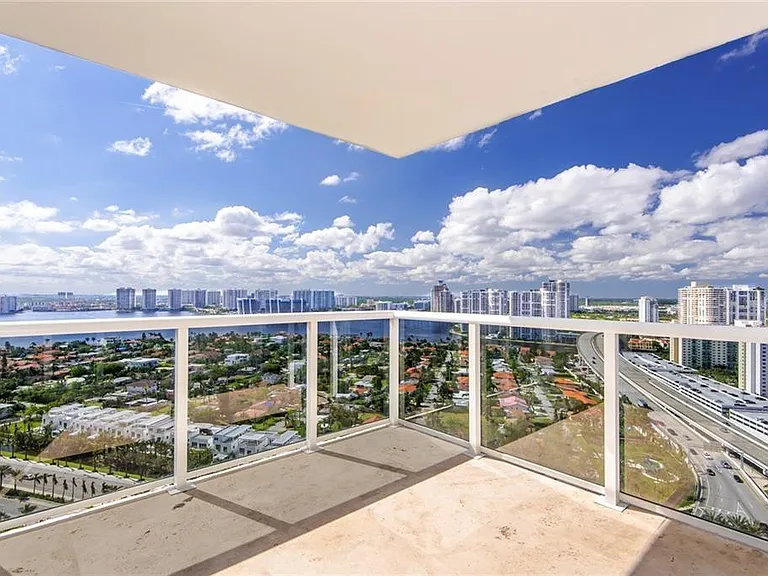 19111 Collins Ave #2807 — Photo 5
